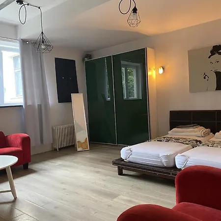 Spoko Hostel *